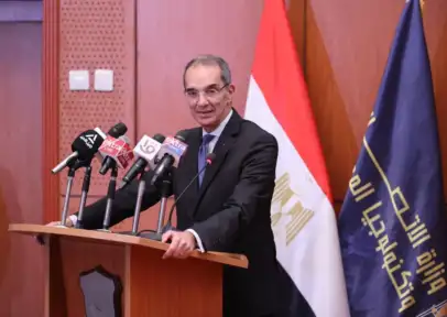 وزير الاتصالات يشهد إطلاق تراخيص...