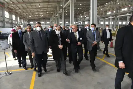 "وزير الدولة للإنتاج الحربي" يتفقد...