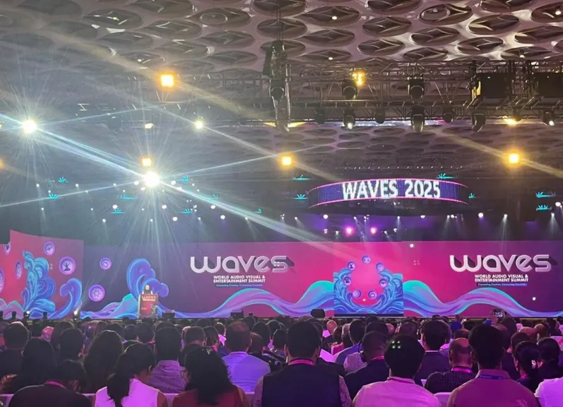 قمة WAVES العالمية