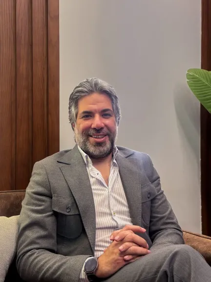 هادي حمدى – نائب رئيس مجلس إدارة الشركة ان UC منذ