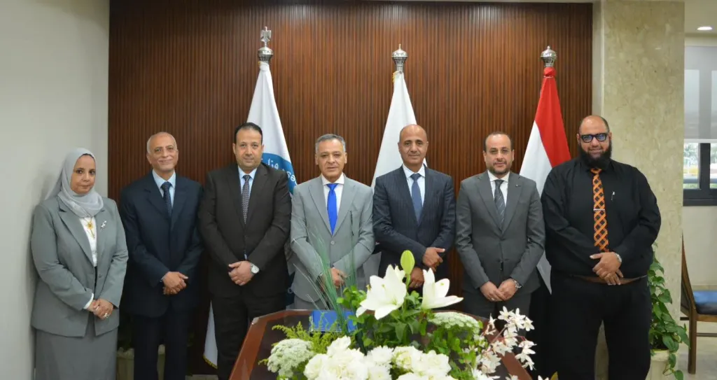 جانب من توقيع الاتفاقية