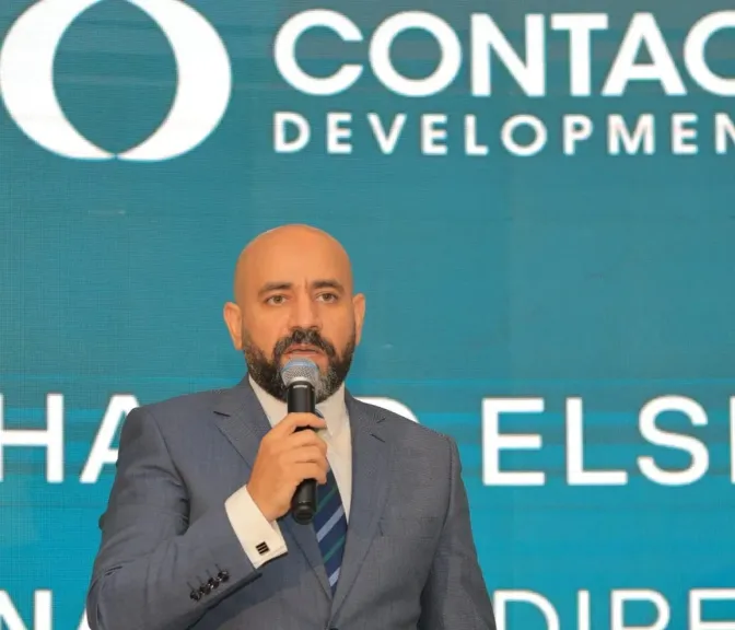 المهندس خالد السيوفي،المدير الإداري للشركة، أن كونتكت