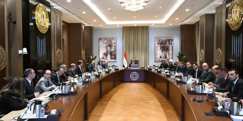رئيس الوزراء يترأس اجتماع اللجنة العليا للحج