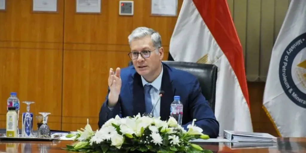 وزير البترول يعتمد حركة الترقيات والندب والتكليف بالإدارة العليا
