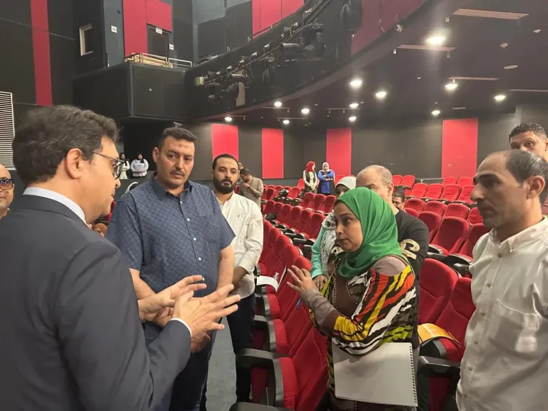 وزير الثقافة يتفقد المركز الثقافي بالجيزة ويتابع تدريب مديري المواقع بالأقاليم