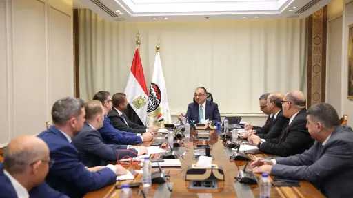 صناعة وتجارة