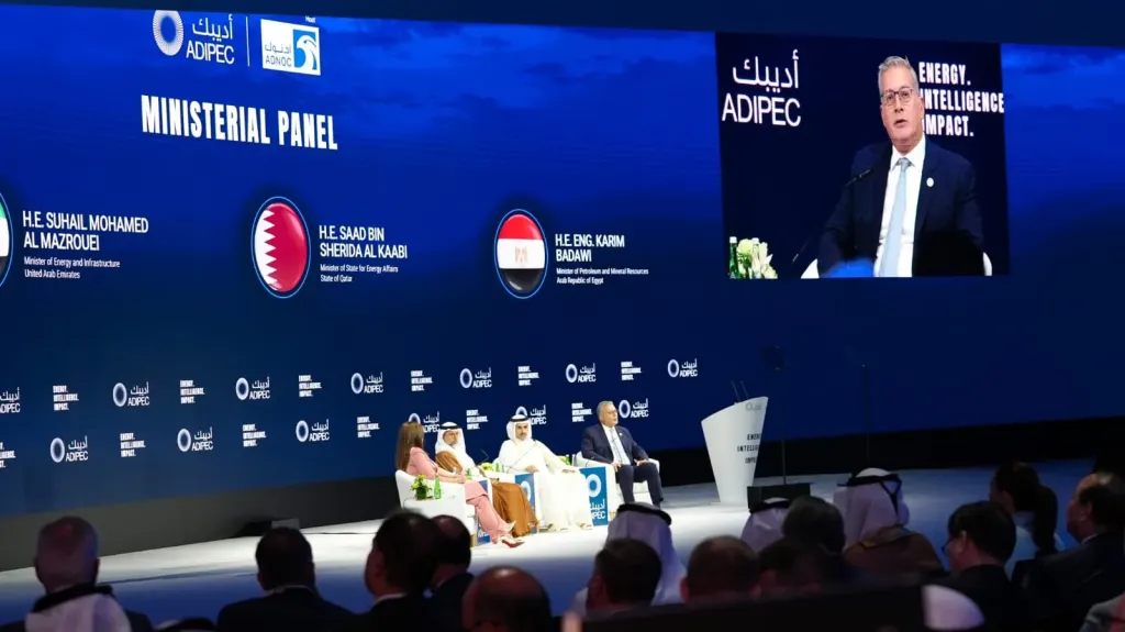 وزير البترول والثروة المعدنية يُشارك كمتحدث رئيسي في افتتاح مؤتمر ومعرض أديبك 2025 بأبوظبي