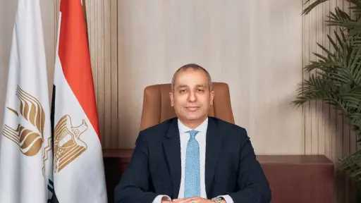 بنوك وتأمين