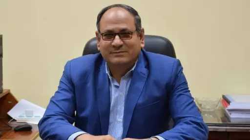 صناعة وتجارة