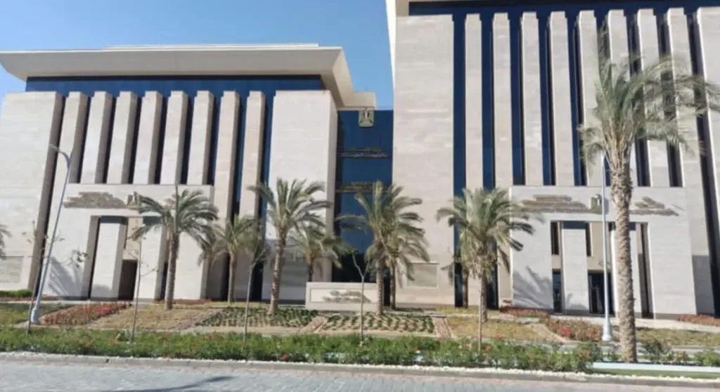 وزارة الاتصالات توقع 50 عقدا جديدا للتوسع فى صناعة التعهيد