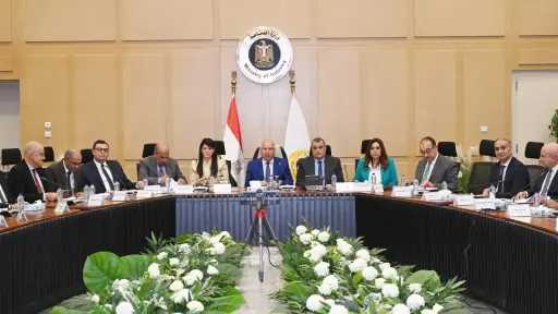 صناعة وتجارة