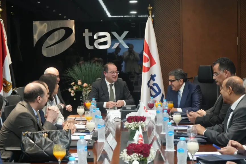 «إى.تاكس» بعد زيارة وزير المالية ورئاسته لاجتماع مجلس الإدارة: هدفنا تحقيق أعلى معدلات «الرضا الضريبي» لدى شركائنا من الممولين