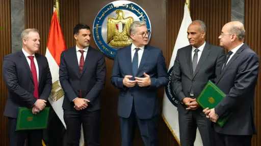 صناعة وتجارة