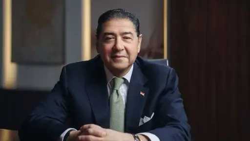 بنوك وتأمين