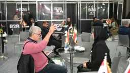 صناعة وتجارة