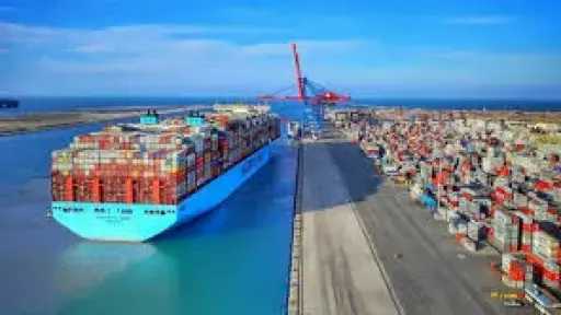 صناعة وتجارة