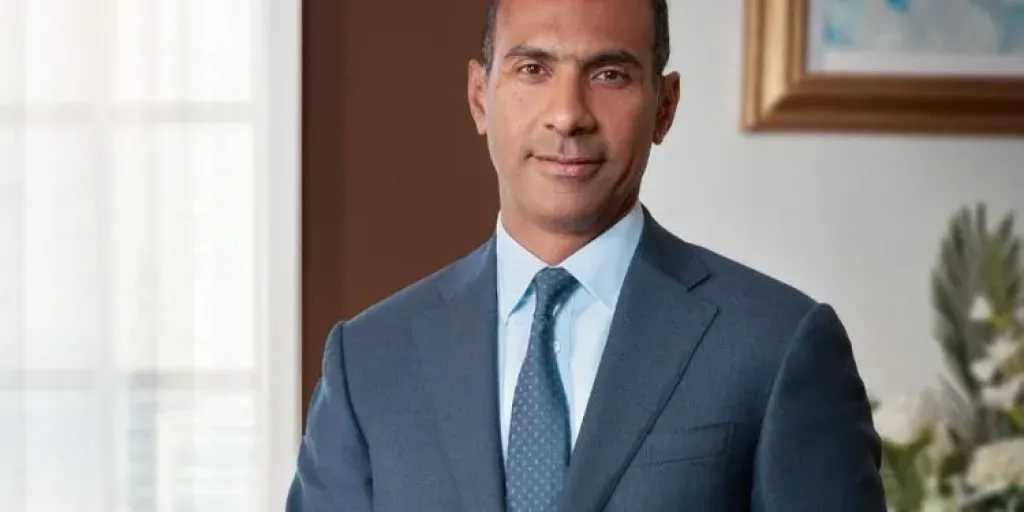 بنوك وتأمين