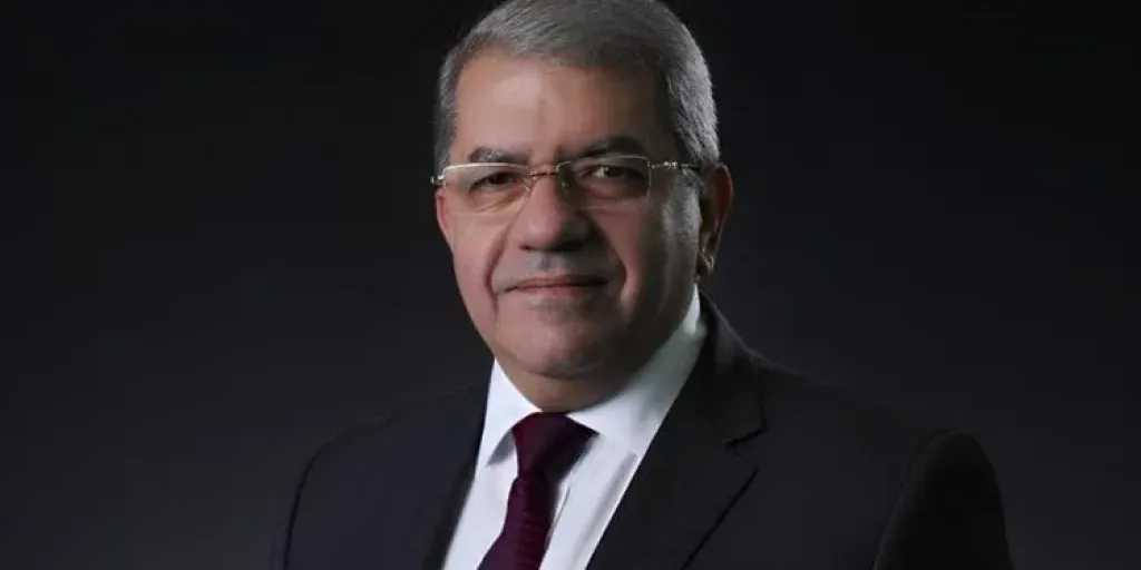 بنوك وتأمين