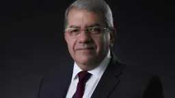 بنوك وتأمين