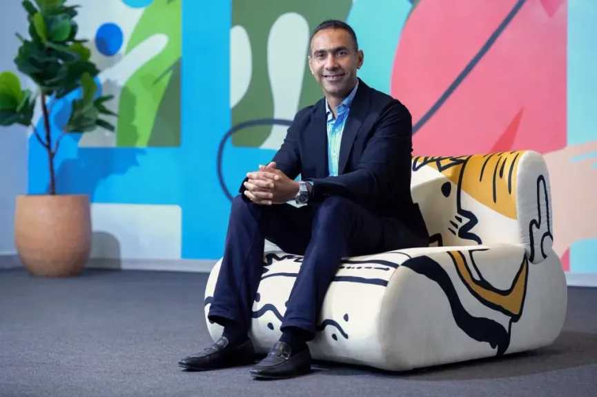 بنوك وتأمين