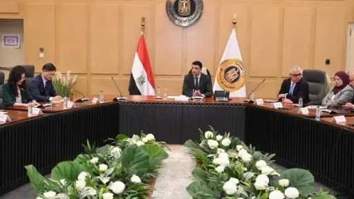 صناعة وتجارة