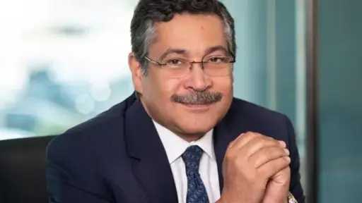 بنوك وتأمين