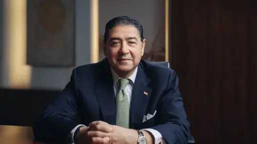 بنوك وتأمين