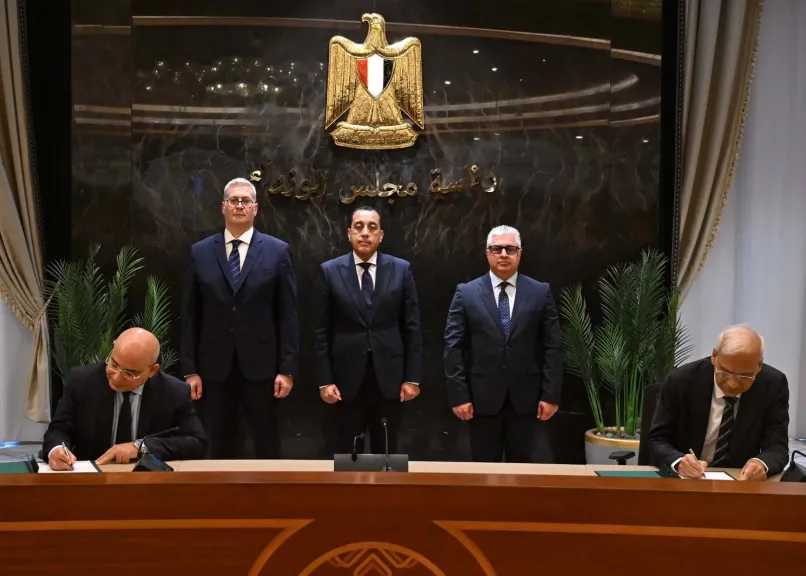 صناعة وتجارة