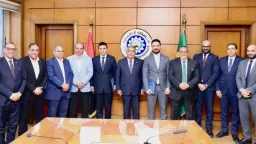 بنوك وتأمين