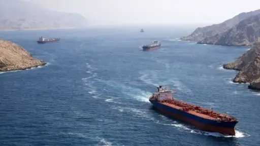 صناعة وتجارة