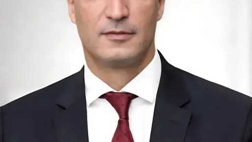 صناعة وتجارة