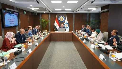 صناعة وتجارة