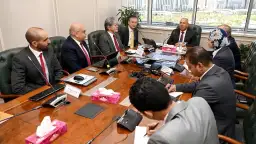 وزير الصناعة يبحث مع شركة...