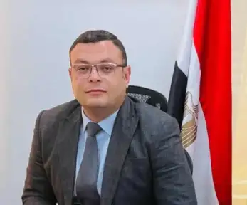 وزير الإسكان يتابع سير العمل...