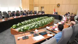 وزير الصناعة يبحث مع شركة...