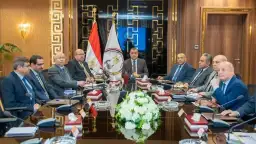 "وزير الدولة للإنتاج الحربي" يبحث...