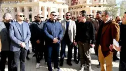وزير الإسكان يتفقد سير العمل...