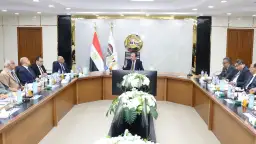 وزير قطاع الأعمال العام يترأس...