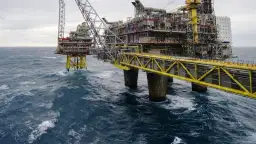 أسعار النفط قرب أعلى مستوى...