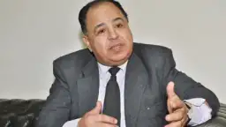 وزير المالية يكلف «رضا عبدالقادر»...