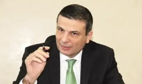 رئيس البنك الزراعي المصري يشيد...