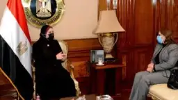 وزيرة التجارة تبحث مع رئيس...