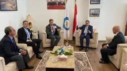 وزير البترول والثروة المعدنية يبحث...