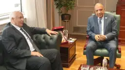 وزير الكهرباء والطاقة المتجددة يستقبل...