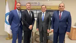 الملا يبحث مع شركة اكسون...
