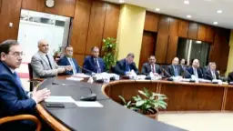وزير البترول والثروة المعدنية :...
