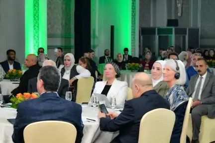 وزيرة البيئة تشارك في اطلاق...