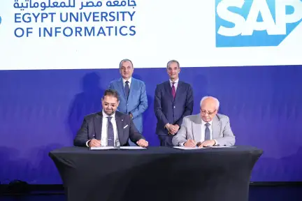 وزير الاتصالات وتكنولوجيا المعلومات: تسارع...